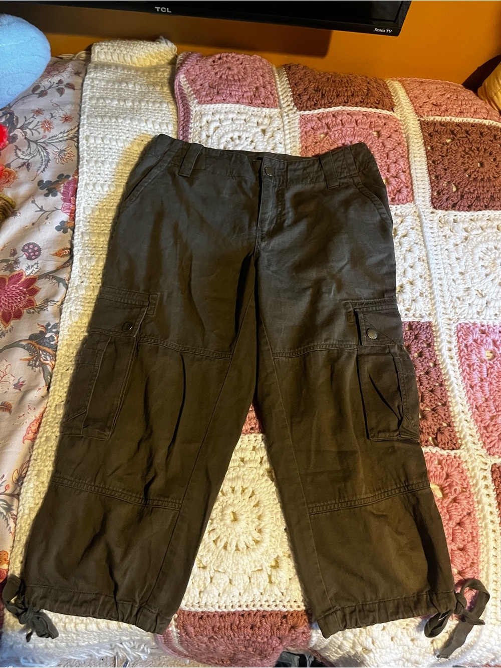 Lauren Ralph Lauren Olive Green Cargo Capris with Ankle Ties